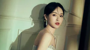 The Timeless Beauty of China’s 85-Born Actresses: Comparing Eras of Stardom - image 10