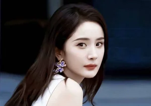 The Timeless Beauty of China’s 85-Born Actresses: Comparing Eras of Stardom - image 1