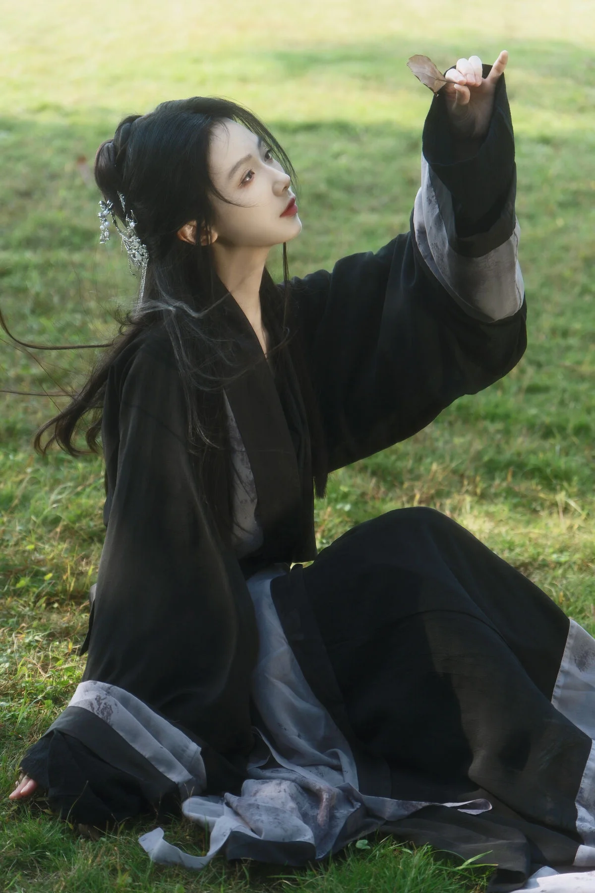Elegant Portrait Photography: YiTuYu Art Language Vol.6455 Featuring Cen Su