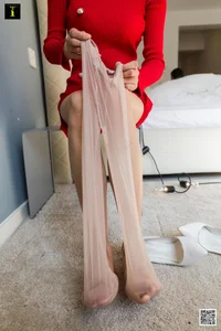 Elegant Red Fashion Secrets: Featuring Xiao Xiao in the IESS Collection - image 70