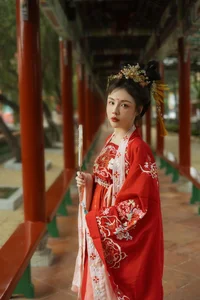YiTuYu Art Language Vol.10182 Featuring Wen Zi: A Visual Masterpiece of Portrait Photography - image 12
