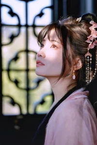 YiTuYu Art Language Vol.6775: Xiao Qi Featured in an Elegant and Artistic Fashion Portrait Series - image 3