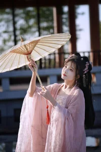 YiTuYu Art Language Vol.6775: Xiao Qi Featured in an Elegant and Artistic Fashion Portrait Series - image 10