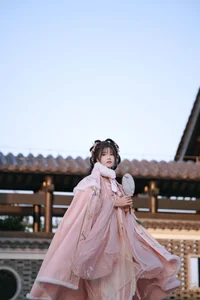YiTuYu Art Language Vol.6775: Xiao Qi Featured in an Elegant and Artistic Fashion Portrait Series - image 7