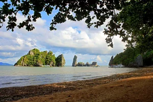 Kien Giang Travel Guide 2024: Top 15 Must-Visit Destinations and Experiences - image 4
