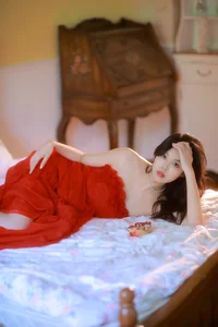 YITUYU Art Language 2024.06.16: Capturing the Elegance of Zhang Yanqiu in Pomegranate Themes - image 11