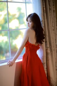 YITUYU Art Language 2024.06.16: Capturing the Elegance of Zhang Yanqiu in Pomegranate Themes - image 1