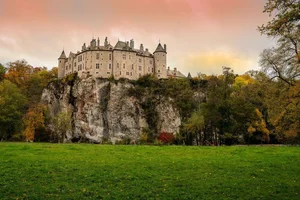 8 Most Beautiful Castles in Europe: A Fairytale Travel Guide for History Lovers - image 7