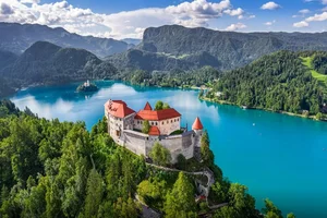 8 Most Beautiful Castles in Europe: A Fairytale Travel Guide for History Lovers - image 0