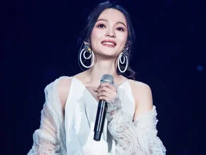 Angela Chang’s Inspiring Journey: Overcoming Family Betrayal to Rebuild Her Career and Buy a Private Island - image 0