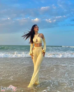 Chi Pu’s Summer Style: A Collection of Stunning Bikini and High-Fashion Photography - image 20