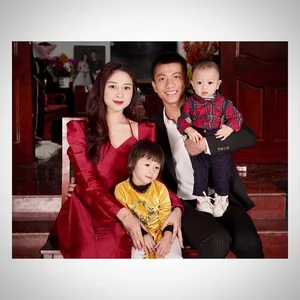 The Stunning Beauty of Vo Nhat Linh: Phan Van Duc’s Wife and Their Lavish Lifestyle - image 7