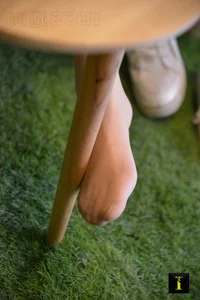 IESS Model Xiao Jie 136 Double Layer Socks Fashion Gallery - image 14