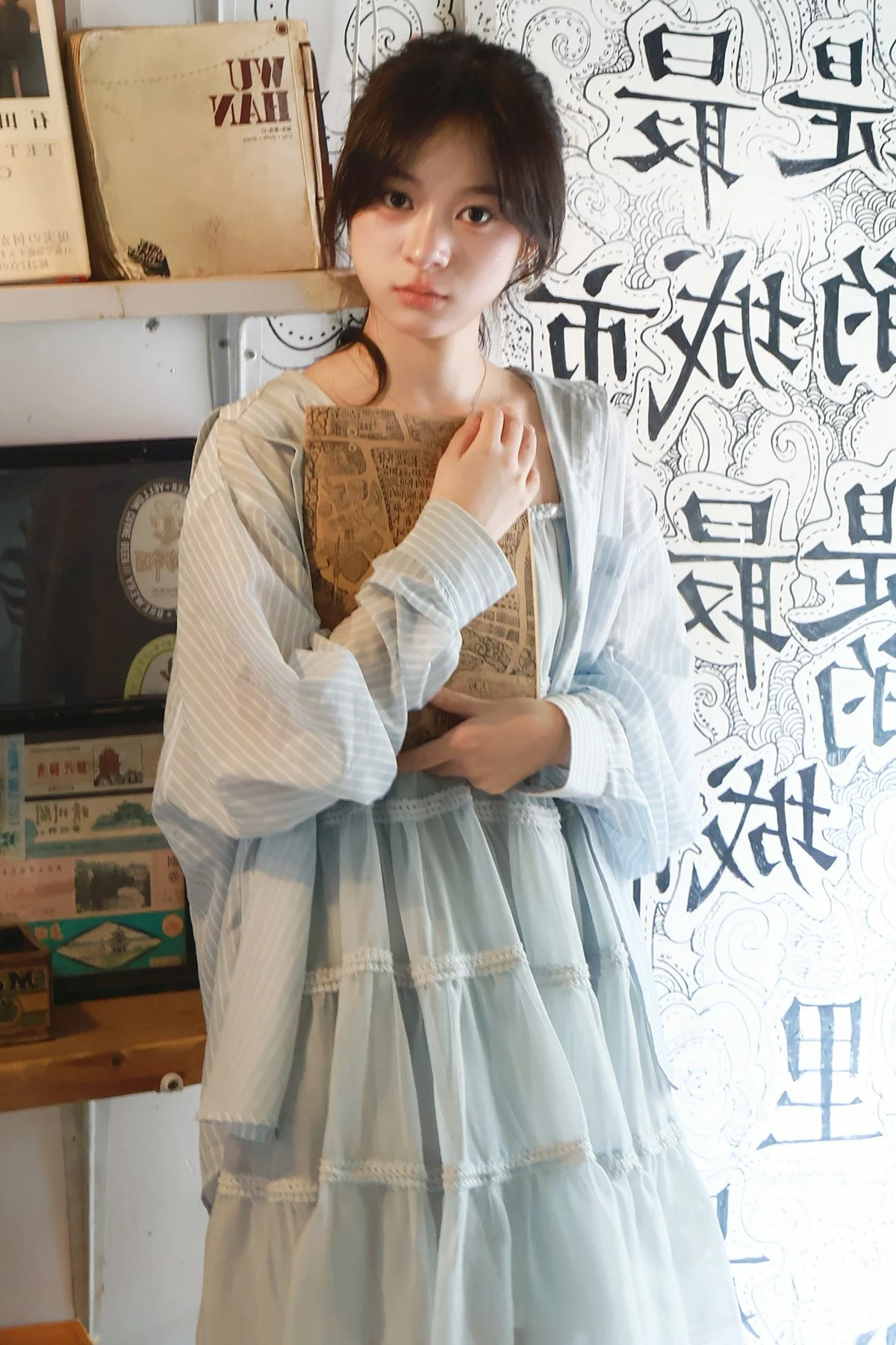 YiTuYu Art Language Vol.10294: Elegant Portraits Featuring Xue Xue 2233 Photobook