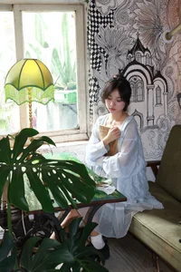 YiTuYu Art Language Vol.10294: Elegant Portraits Featuring Xue Xue 2233 Photobook - image 19