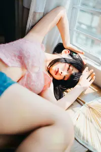 Coser Chunmomo's Dreamy Selfie Moments Part02: Captivating Beauty by the Window - image 22