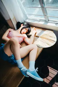 Coser Chunmomo's Dreamy Selfie Moments Part02: Captivating Beauty by the Window - image 17