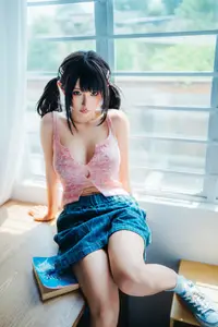 Coser Chunmomo's Dreamy Selfie Moments Part02: Captivating Beauty by the Window - image 7