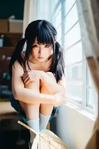 Coser Chunmomo's Dreamy Selfie Moments Part02: Captivating Beauty by the Window - image 18