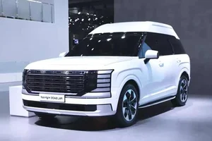2026 Hyundai Palisade High Roof: The Ultimate Land Private Jet Experience - image 11