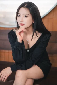 Exploring YiTuYu Art Language Vol.10167: Stunning Portraiture of Xiao Yang - image 1