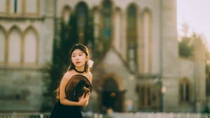 YiTuYu Art Language Vol.6022 Zhi He Nai Gai: High-Fashion Photography Showcase - image 1