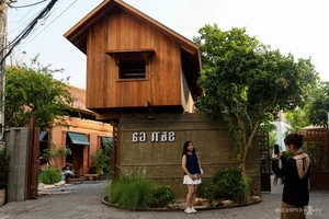 Stepping Back in Time: The Railway Station Themed Cafe in Bien Hoa - image 6