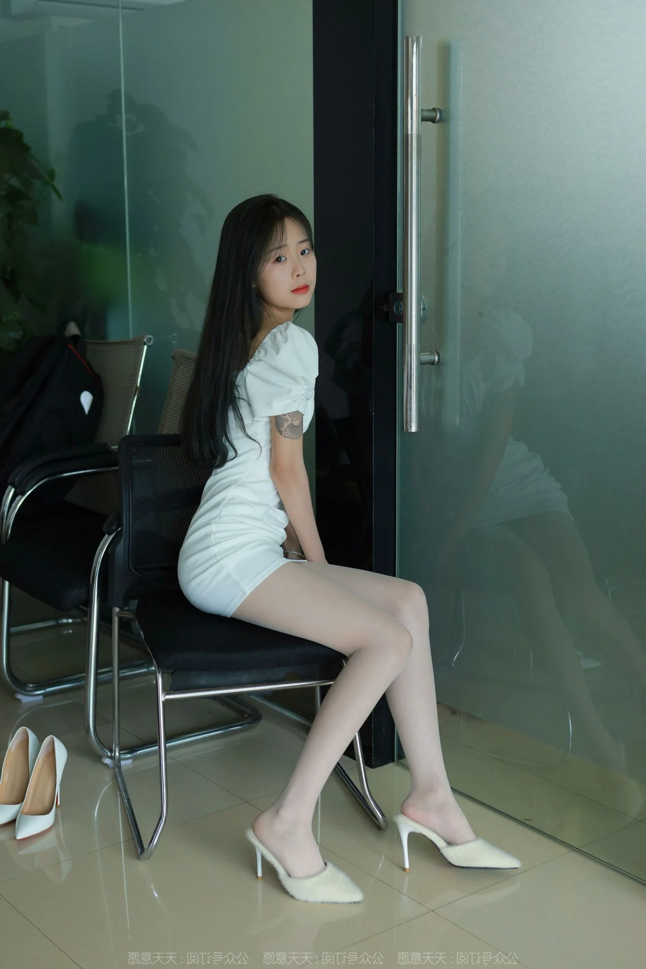 IESS Gallery: The Elegant White Jasmine Collection Featuring Artistic Hosiery Photography