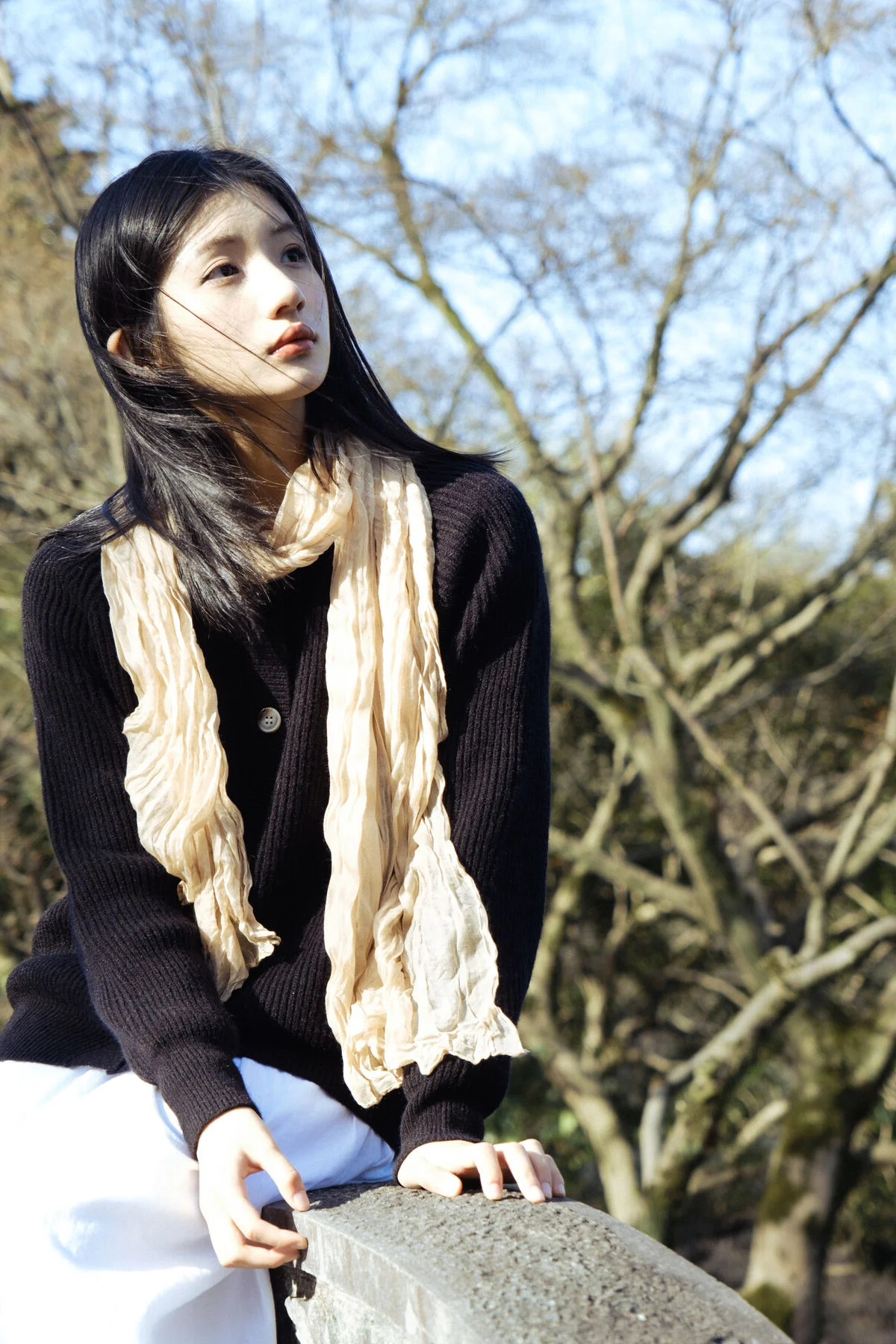 YiTuYu Art Language Vol.7225: Sha Sha Shuai Shuai Yu’s Captivating Visual Story