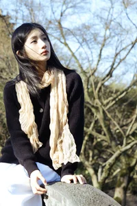 YiTuYu Art Language Vol.7225: Sha Sha Shuai Shuai Yu’s Captivating Visual Story - image 0