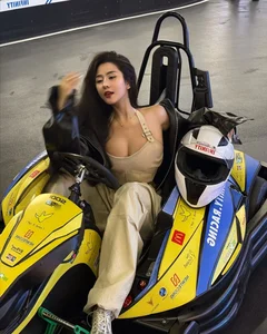 Hot Girl Võ Ngọc Trân Sets the Go Kart Track Ablaze with Her Dynamic and Sporty Style - image 7