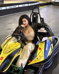 Hot Girl Võ Ngọc Trân Sets the Go Kart Track Ablaze with Her Dynamic and Sporty Style - image 9