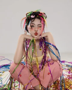 Tran Thanh Tam Shows Off Edgy Style in Post-Birthday Photo Shoot - image 2