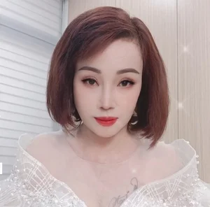 Timeless Love and Personal Transformations: The Story of Thu Sao and the Evolution of Beauty - image 2