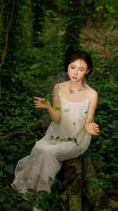 Elegant Photography Collection: YiTuYu Art Language Vol.7748 Featuring Shi Ang Yang Ya - image 0