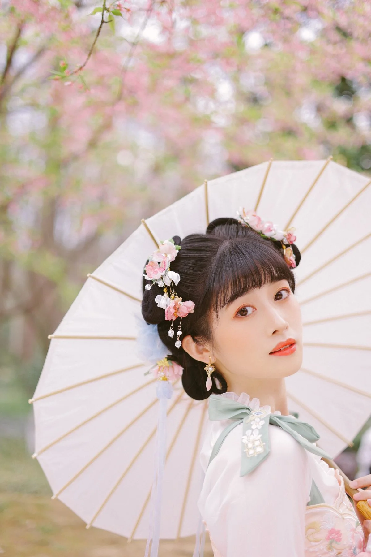 Modern Aesthetic: YiTuYu Art Language Vol.4361 featuring Breezyzm Portrait Set