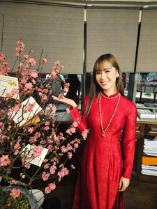 Miss Duong Thuy Linh Weighs In on Personal Assistant Controversy: Defining Professional Roles - image 2