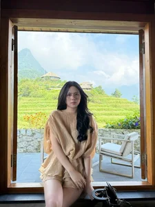 Thành Chung’s Wife Stuns Fans with Beauty Rivaling Beauty Pageant Queens - image 1