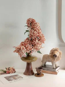 Master the Art of Ancient Chrysanthemums: Stunning Floral Tips for a Long-Lasting Lunar New Year - image 7