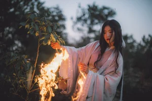 Modern Visual Artistry: YiTuYu Art Language Vol.4948 Dang Chu Jiao Ren Jia Xiao Tian Tian - image 9