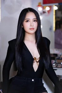 Mai Phuong Thuy Shares Emotional Public Message to a Special Someone - image 3