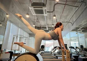 Mai Tho: How This Iconic Mother of Two Maintains Her Stunning Glamour and Fitness - image 3