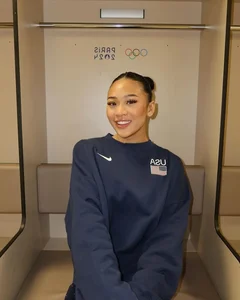 H'Mông American Athlete at Olympic 2024: Heritage, Success, and Pho - image 2