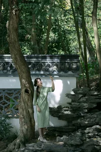 Elegant Modern Cheongsam Fashion by Qu Qi: YiTuYu Art Language Vol.9352 - A Stunning Collection of Fresh Qipao Style and Artistic Photography - image 18