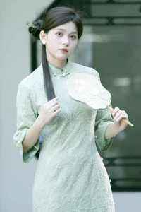 Elegant Modern Cheongsam Fashion by Qu Qi: YiTuYu Art Language Vol.9352 - A Stunning Collection of Fresh Qipao Style and Artistic Photography - image 7
