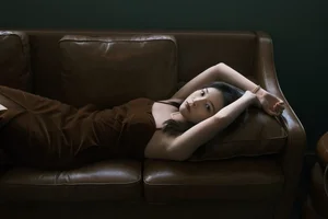 Exploring the Visual Narrative of Yy in YiTuYu Art Language Vol.4516: Elegance and Style - image 6