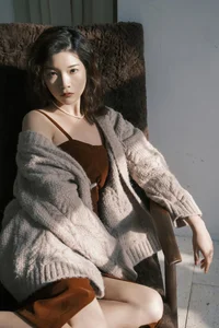 Exploring the Visual Narrative of Yy in YiTuYu Art Language Vol.4516: Elegance and Style - image 16