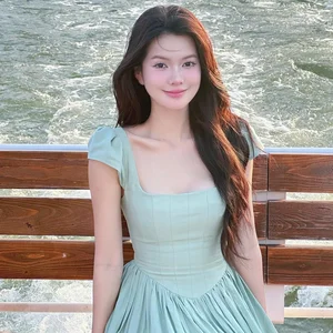 The Beautiful 'Fangirl' Spotted Alongside Soobin Hoang Son - image 4