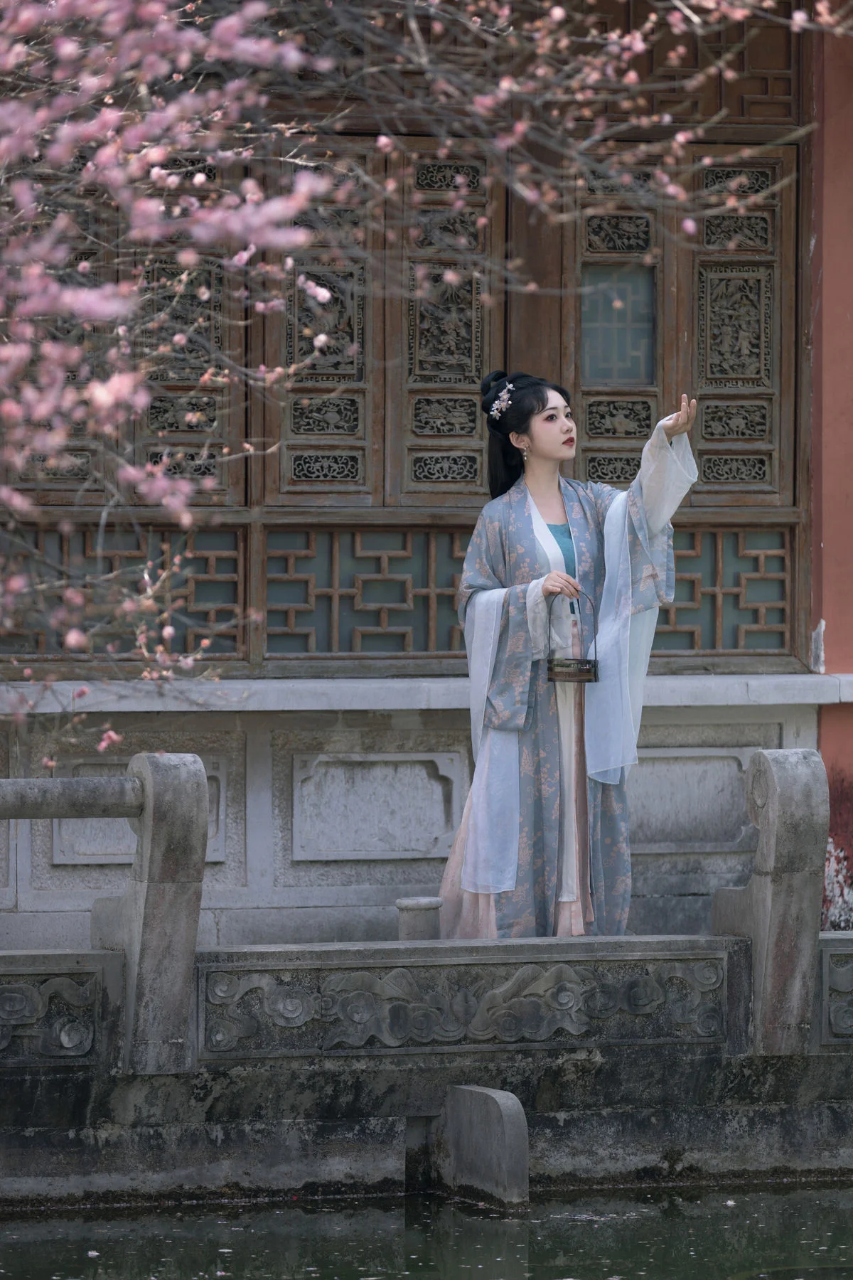 Modern Aesthetic and Style: Shen Shi Si in Art Language Vol.6489