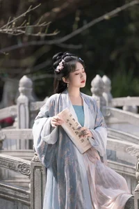 Modern Aesthetic and Style: Shen Shi Si in Art Language Vol.6489 - image 4